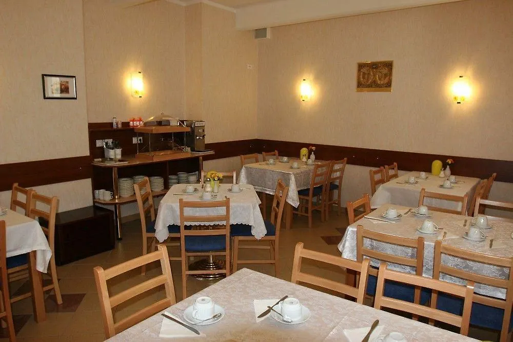Hotel Terminus Vienna 3*,  Austria