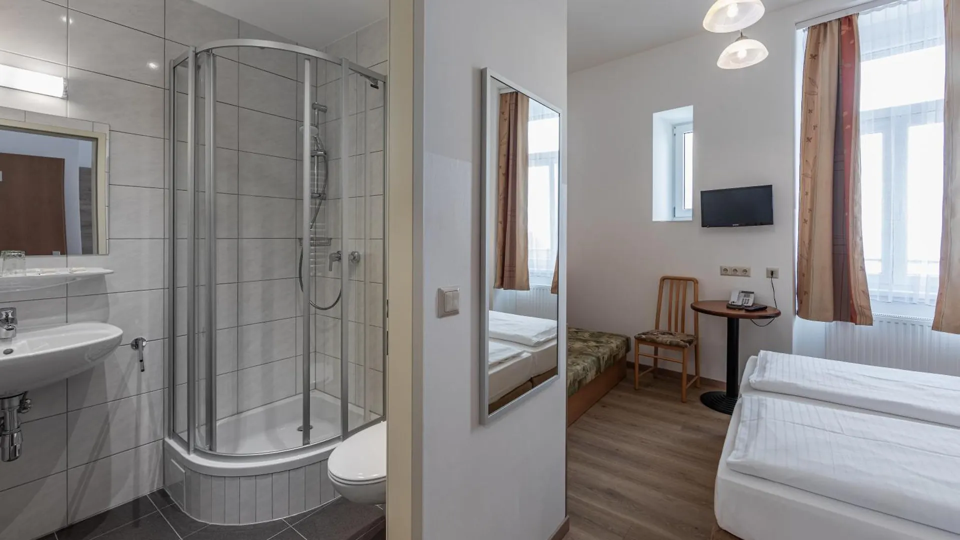 ***  Hotel Terminus Vienna Austria
