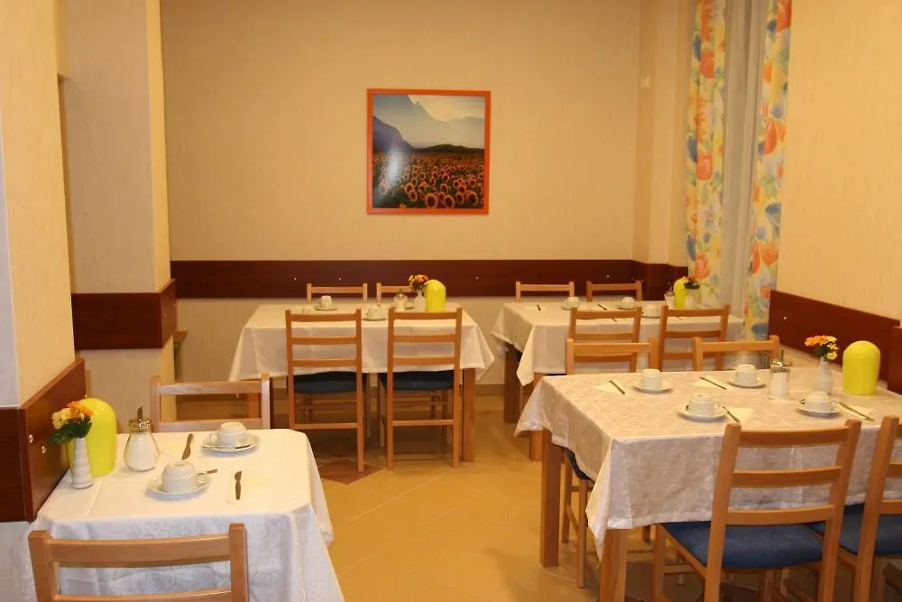 Hotel Terminus Vienna 3*,  Austria