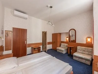 וינה Hotel Terminus